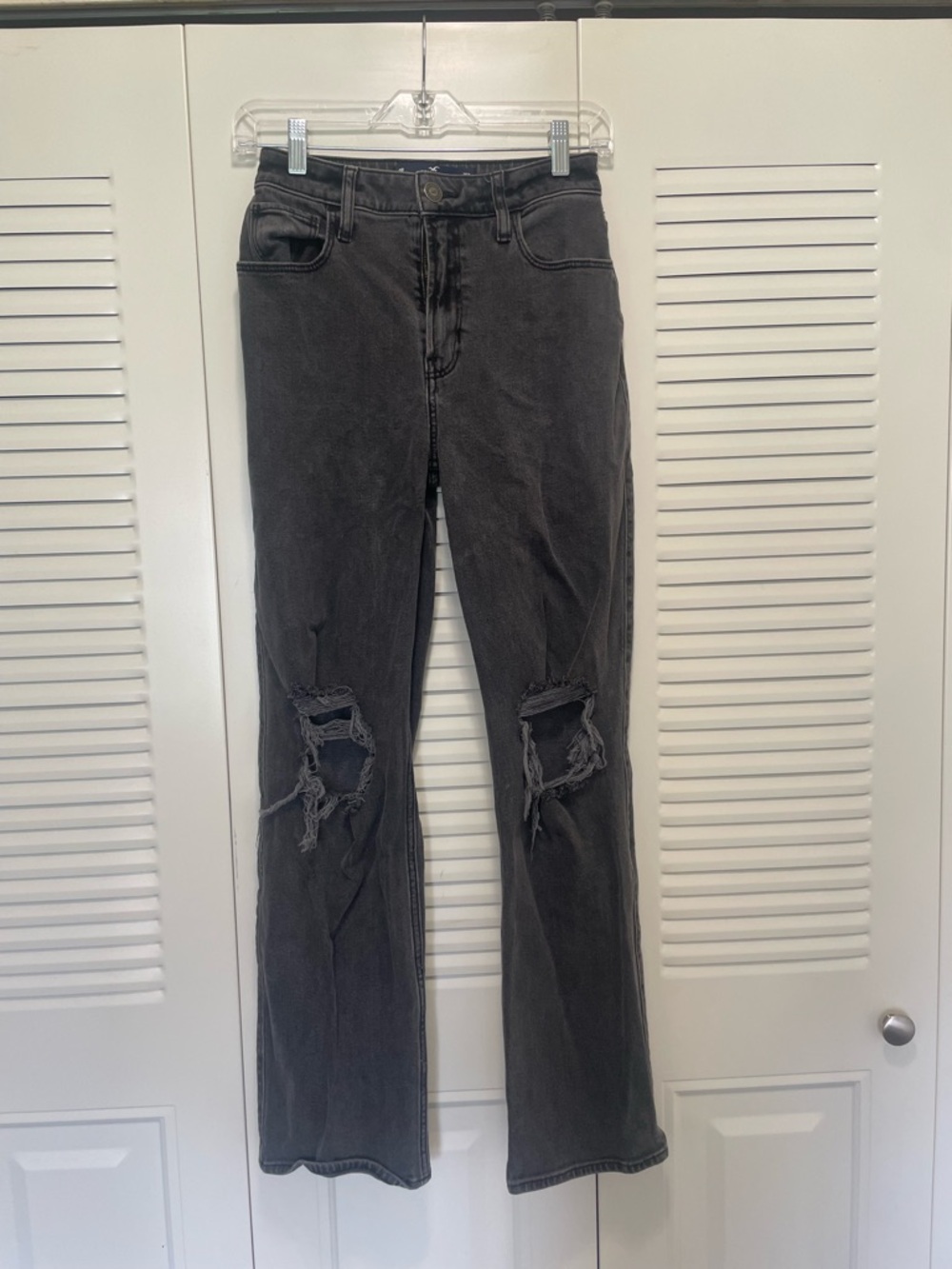 Hollister Black Distressed dad Jeans